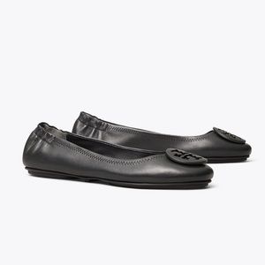 Minnie travel ballet flat